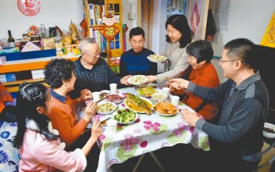 華人聚餐爆群聚 逾2成染疫 百歲翁也確診